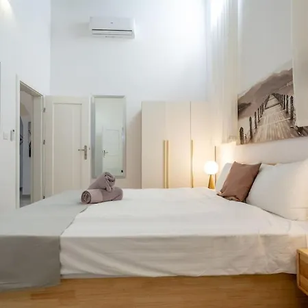 Clifftop Apartment
